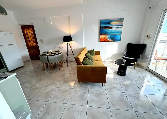 Casa Sea Breeze לרנקה