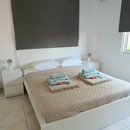 Casa Sea Breeze * 라르나카